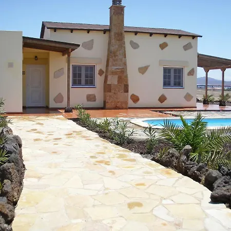 Villa La Fuentita-1 *